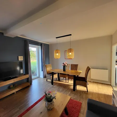 10 Walnuss - Hof Wiesengrund *