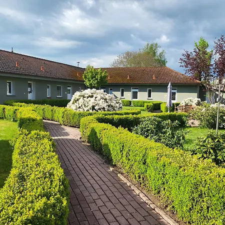 10 Walnuss - Hof Wiesengrund